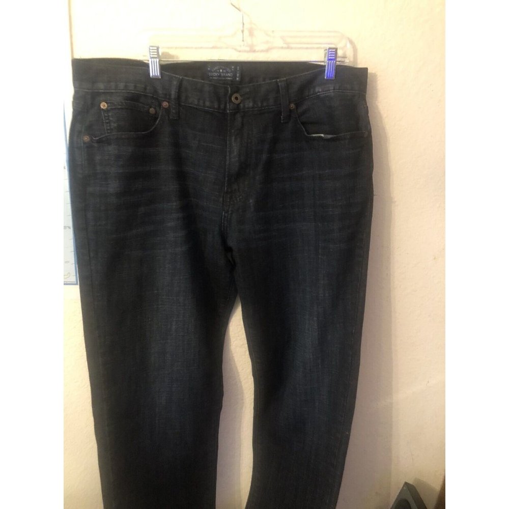 Lucky Brand Jeans Men 38x34 Blue Stone Wash